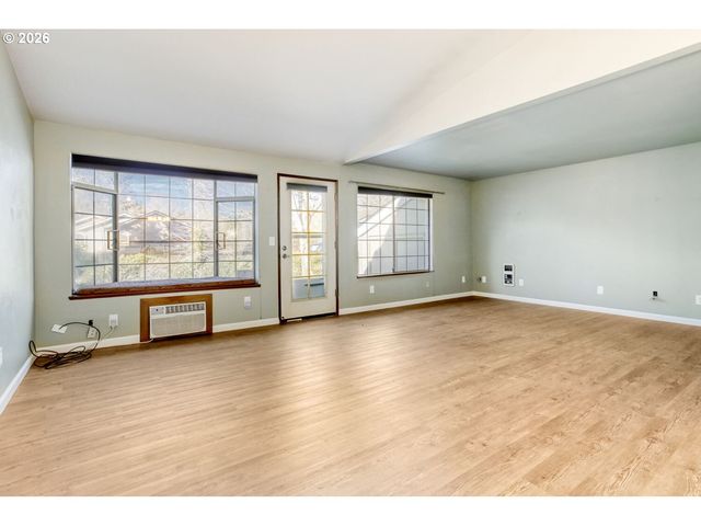 13775 Sw SCHOLLS FERRY Rd, Beaverton, OR 97008