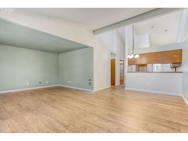 13775 Sw SCHOLLS FERRY Rd, Beaverton, OR 97008