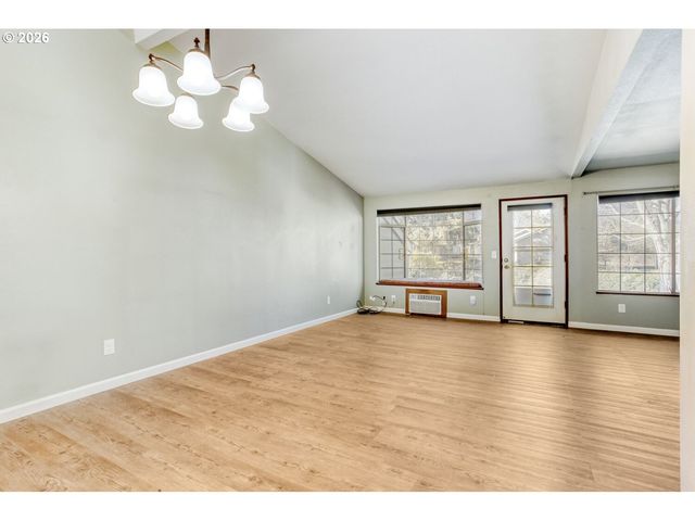 13775 Sw SCHOLLS FERRY Rd, Beaverton, OR 97008