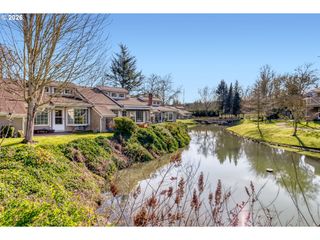 13775 Sw SCHOLLS FERRY Rd, Beaverton, OR 97008