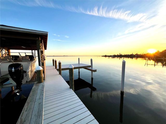 724 BAYSHORE DRIVE, Terra Ceia, FL 34250