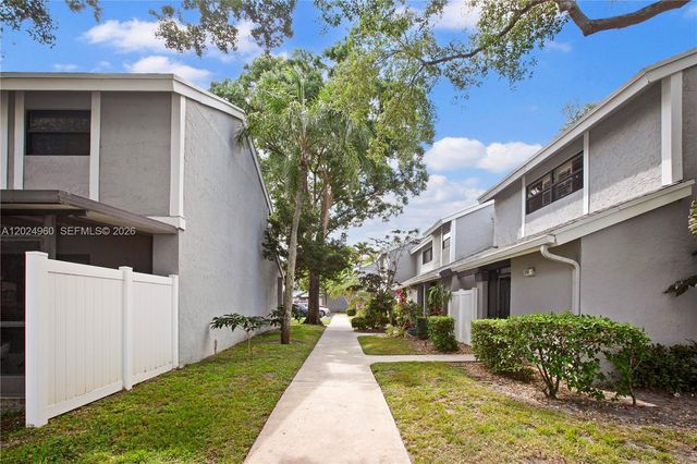 2753 NW 42nd Ave, Coconut Creek, FL 33066