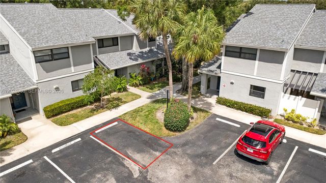 2753 NW 42nd Ave, Coconut Creek, FL 33066