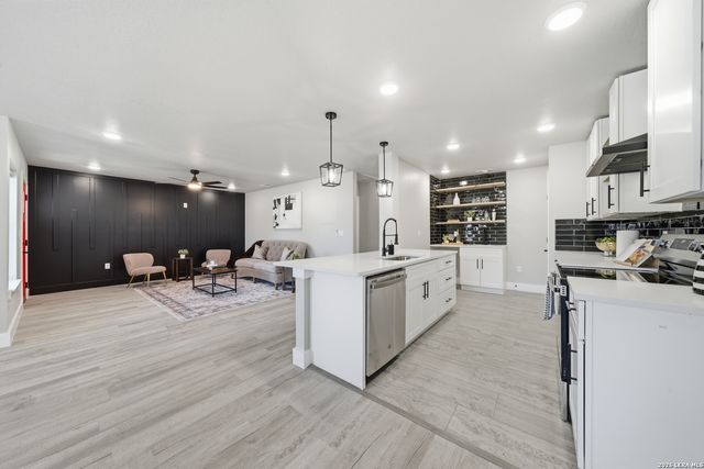 310 Linda Lou, San Antonio, TX 78223