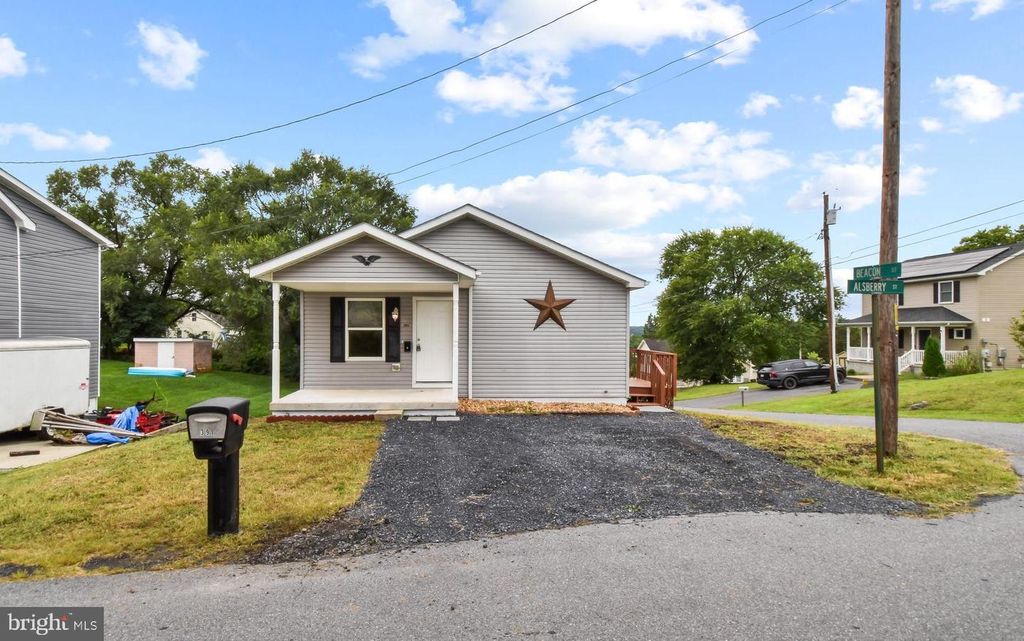 391 ALSBERRY ST, Strasburg, VA 22657