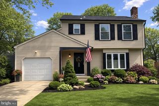 3 EVERGREEN LN, Burlington, NJ 08016