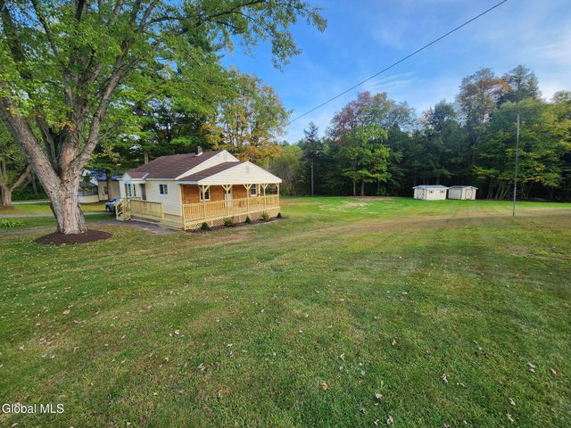 287 County Rd 101, Johnstown, NY 12078