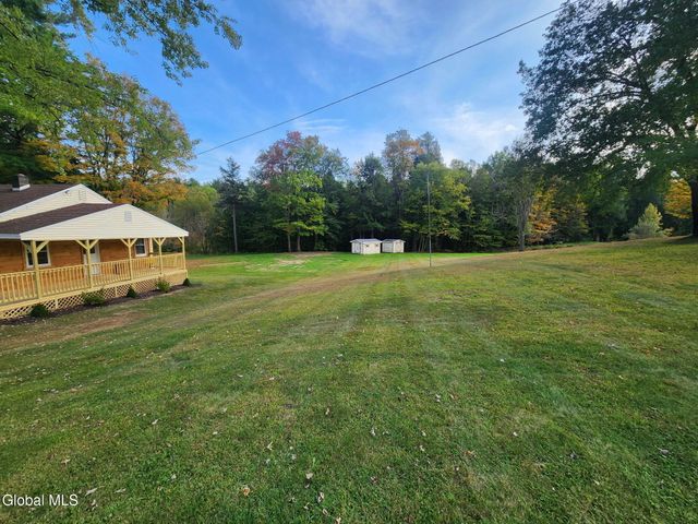287 County Rd 101, Johnstown, NY 12078