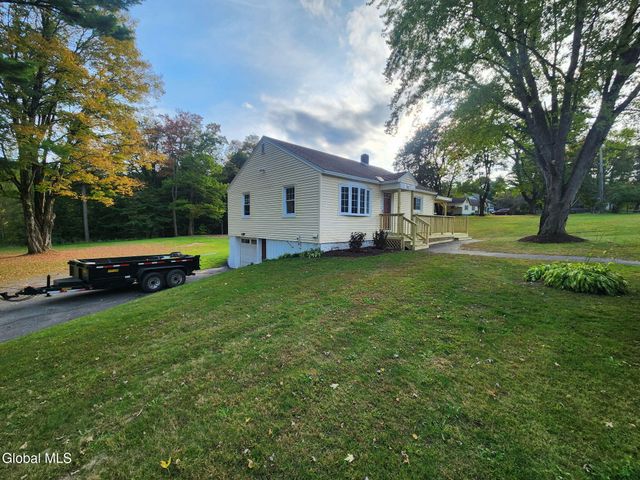 287 County Rd 101, Johnstown, NY 12078