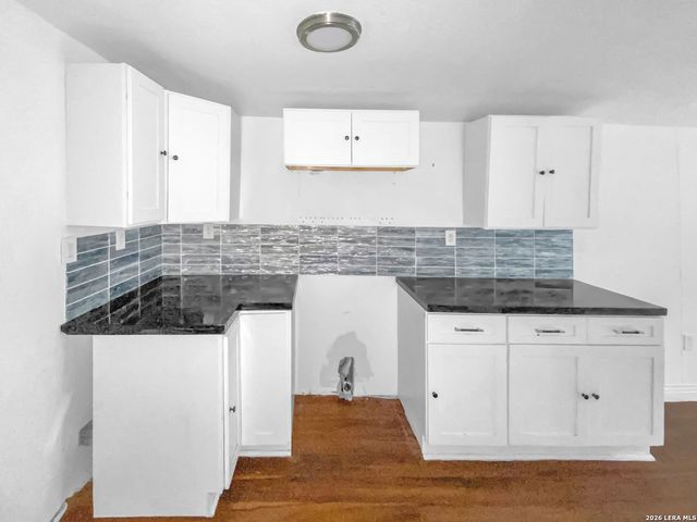 223 Porter, San Antonio, TX 78210