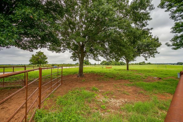505 Double Tree Lane, Lipan, TX 76462