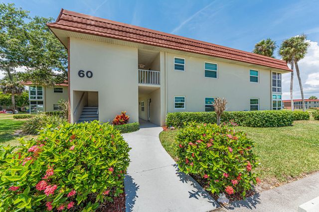 60 Woodland Drive 204, Vero Beach, FL 32962