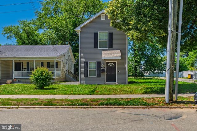 38 S QUEEN ST, Dover, DE 19904