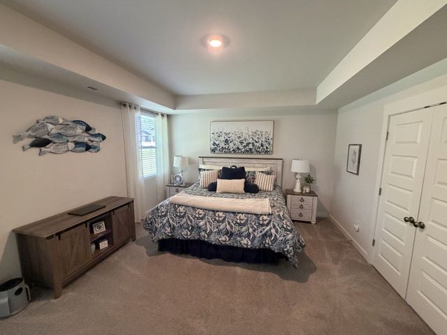 878 Nightingale Ave, Hendersonville, TN 37075