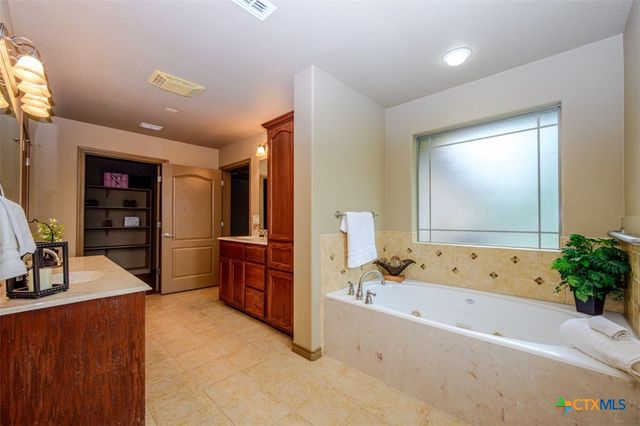 334 Stoneham Lane, Killeen, TX 76542