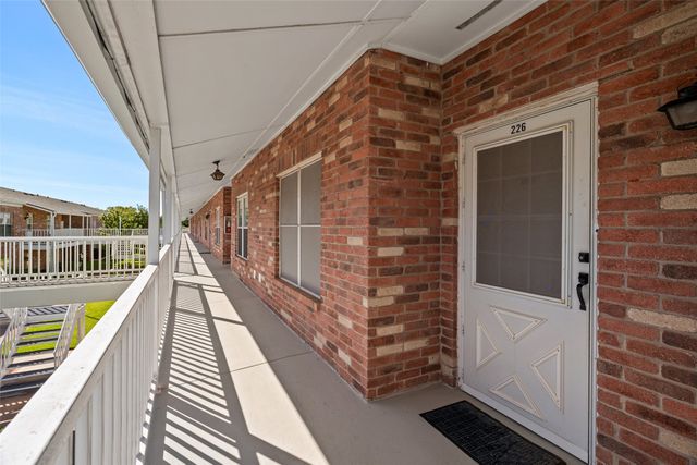 8511 Westover Court 226, Granbury, TX 76049