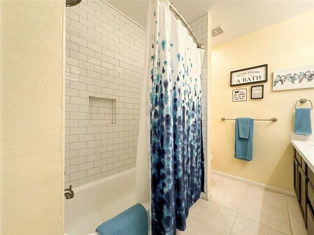 5202 Spring Circle Drive, Pearland, TX 77584