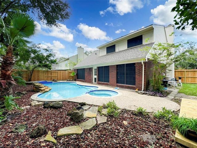 5202 Spring Circle Drive, Pearland, TX 77584