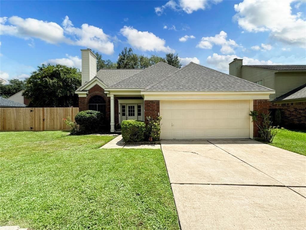 5202 Spring Circle Drive, Pearland, TX 77584