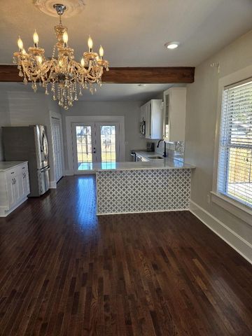 211 W ALVA STREET, Tampa, FL 33603