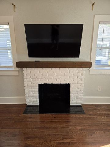 211 W ALVA STREET, Tampa, FL 33603