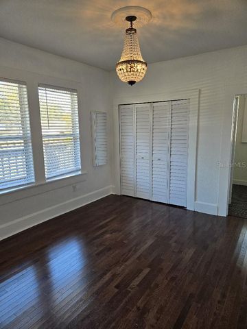 211 W ALVA STREET, Tampa, FL 33603