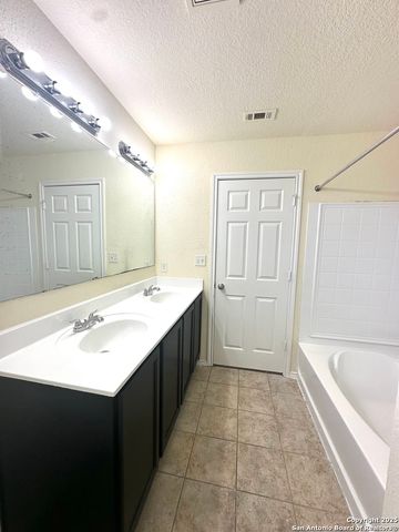 3950 Bent Grass, San Antonio, TX 78261