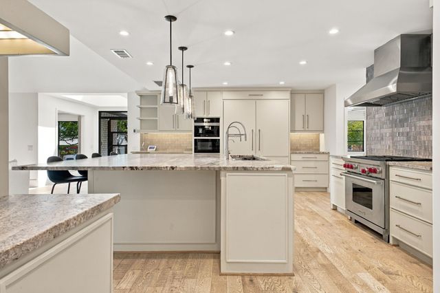 6915 Stefani Drive, Dallas, TX 75225