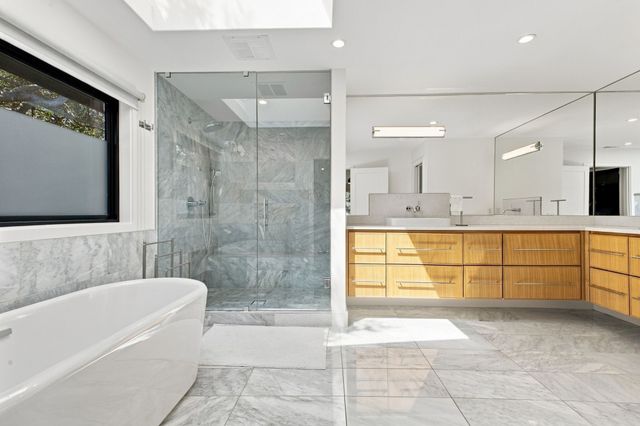 6915 Stefani Drive, Dallas, TX 75225
