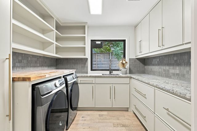 6915 Stefani Drive, Dallas, TX 75225