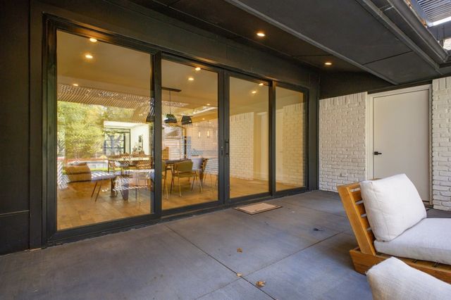 6915 Stefani Drive, Dallas, TX 75225