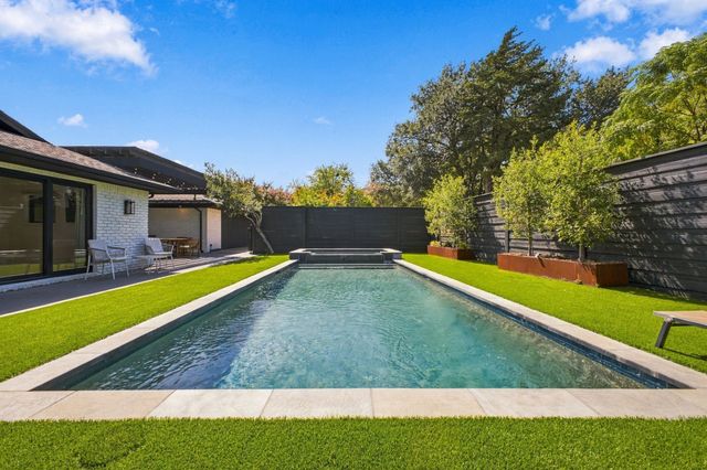 6915 Stefani Drive, Dallas, TX 75225