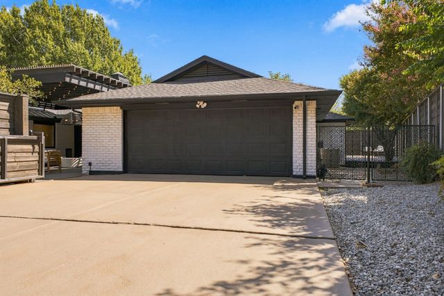 6915 Stefani Drive, Dallas, TX 75225