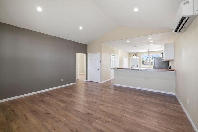 330 N Elm Street, Merrill, OR 97633