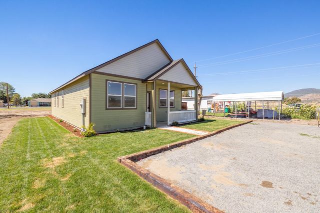 330 N Elm Street, Merrill, OR 97633