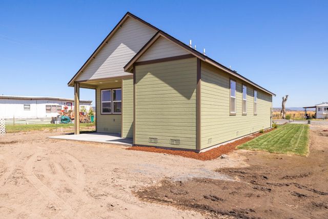 330 N Elm Street, Merrill, OR 97633