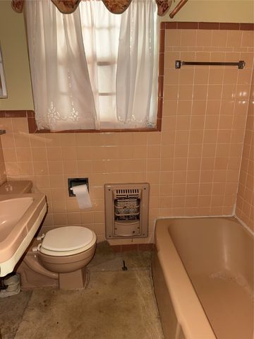 7725 Davenport Avenue, Fort Worth, TX 76116