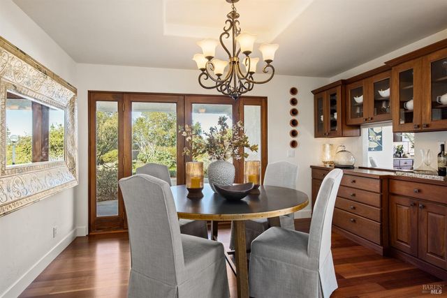 2405 Lewis Dr, Sebastopol, CA 95472