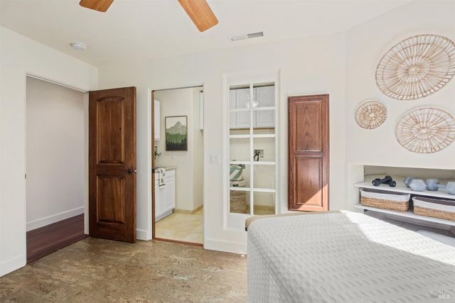 2405 Lewis Dr, Sebastopol, CA 95472