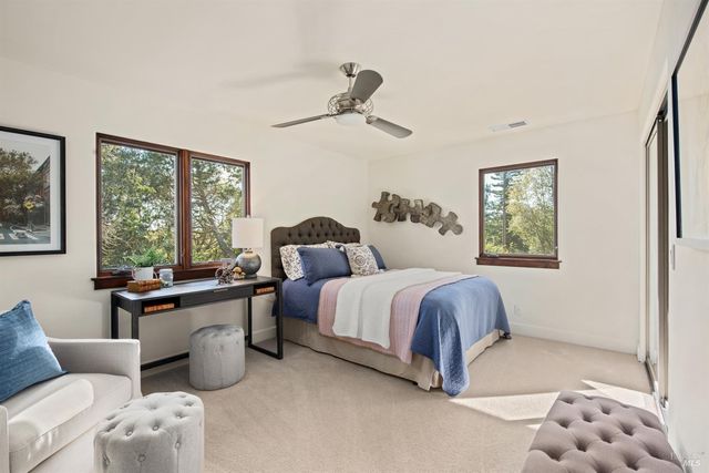 2405 Lewis Dr, Sebastopol, CA 95472