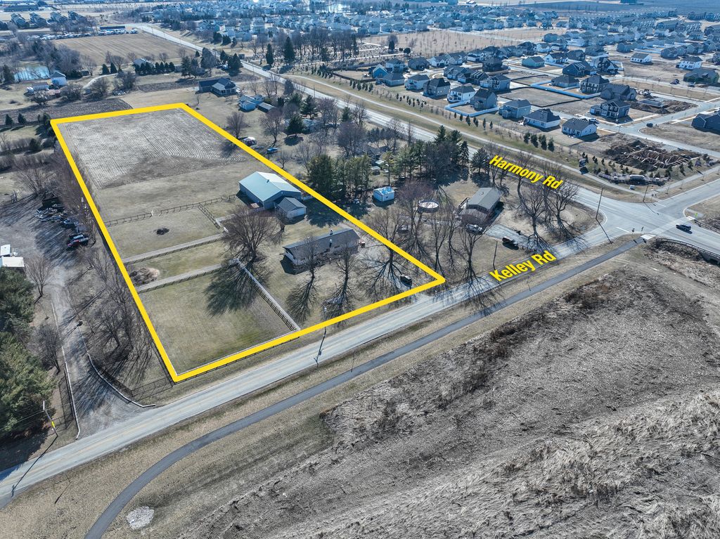 47W185 Kelley Road, Hampshire, IL 60140