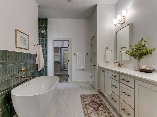 5709 NW 154th Terrace, Edmond, OK 73013