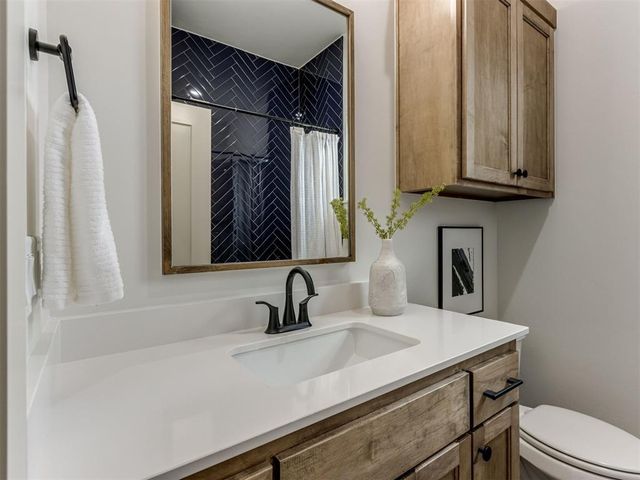 5709 NW 154th Terrace, Edmond, OK 73013