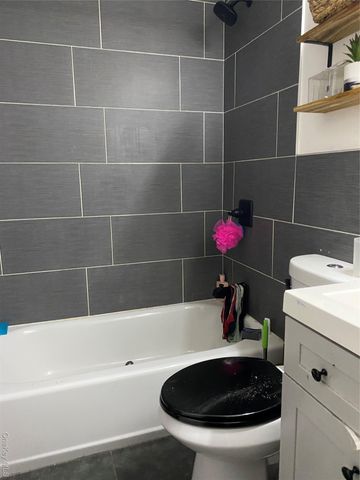 801 E 163rd Street, Bronx, NY 10456