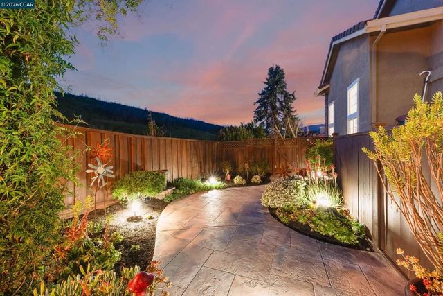 25 Westbourne Court, Danville, CA 94506