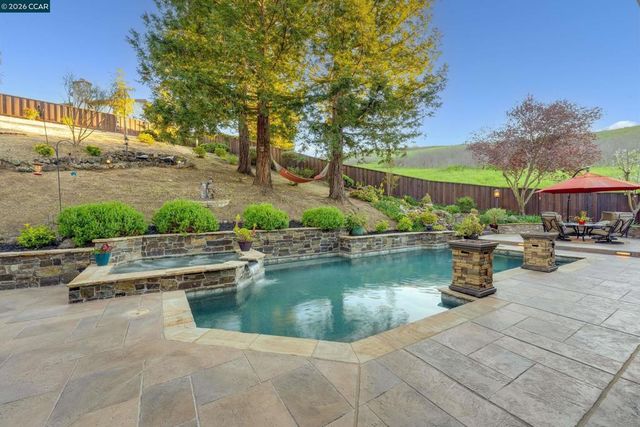 25 Westbourne Court, Danville, CA 94506