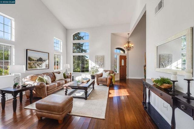 25 Westbourne Court, Danville, CA 94506