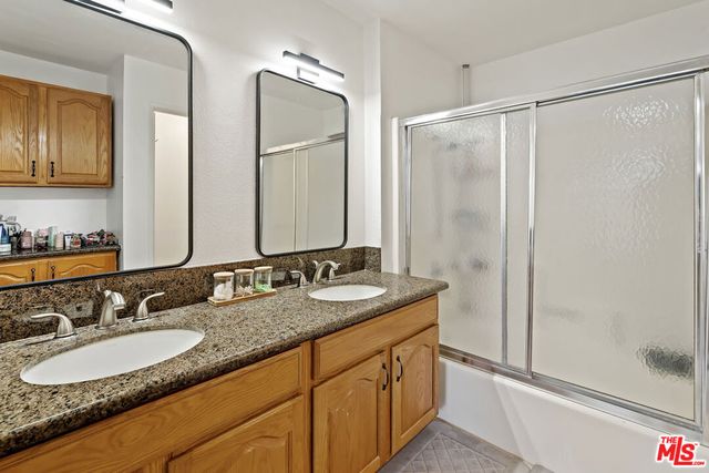 4240 Lost Hills Road 903, Agoura Hills, CA 91301