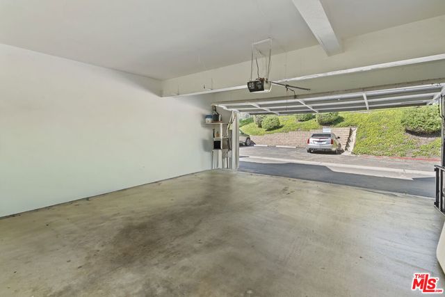 4240 Lost Hills Road 903, Agoura Hills, CA 91301