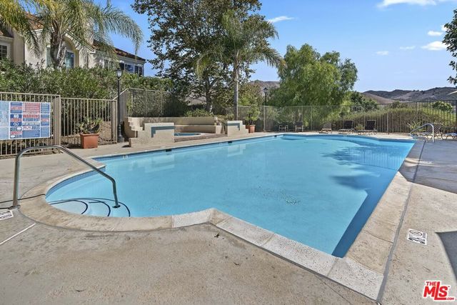 4240 Lost Hills Road 903, Agoura Hills, CA 91301